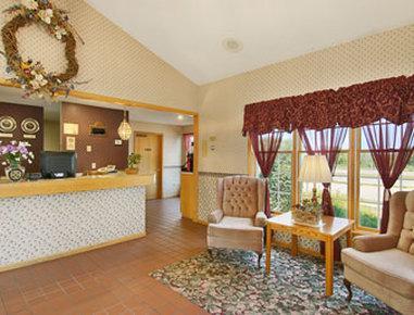 Travelodge By Wyndham Ред-Уинг Экстерьер фото